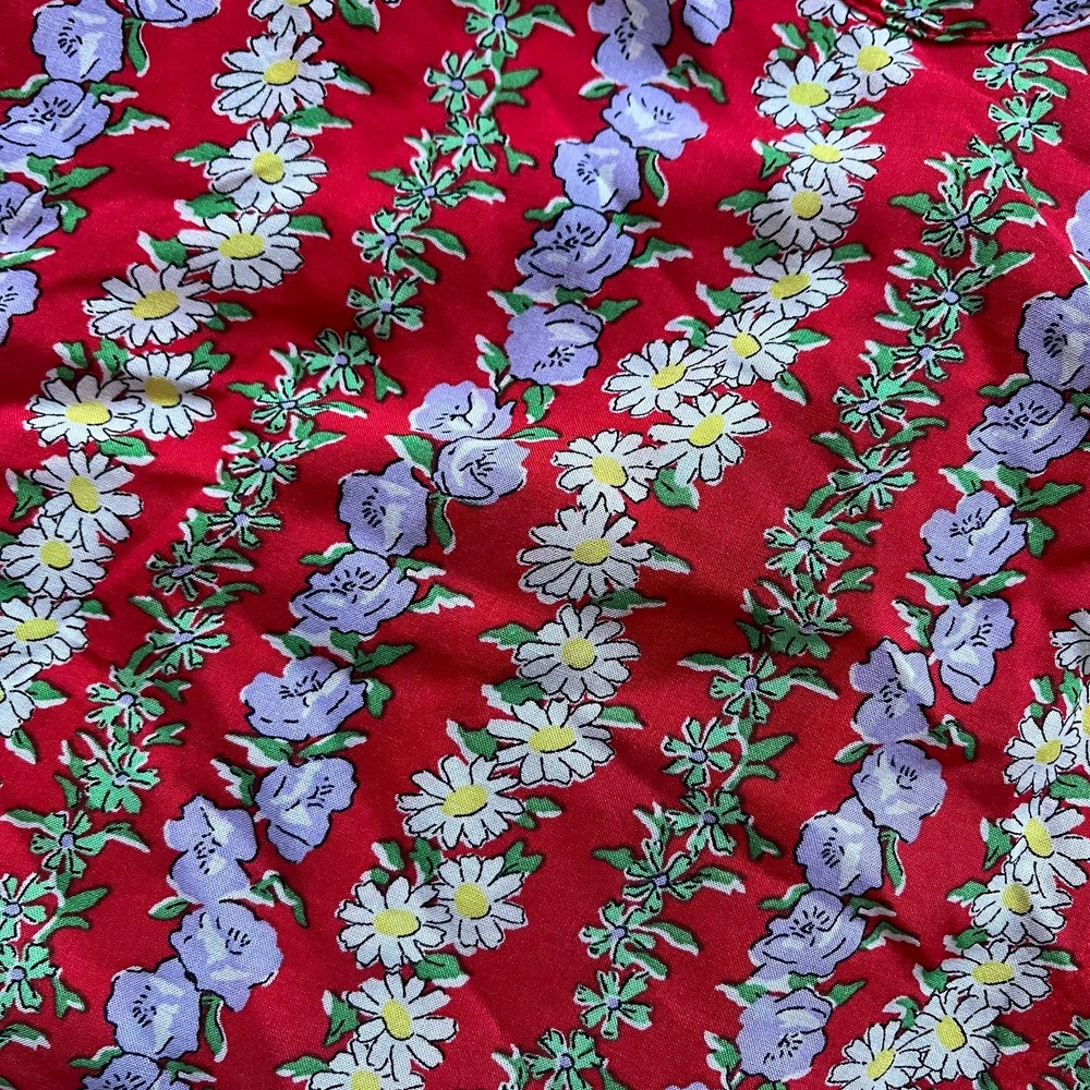 Anthropologie 49 of 52 Conversations Red Floral Blouse Medium - Picture 5 of 9